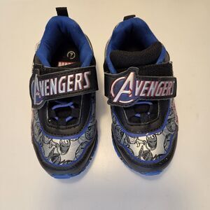 Marvel Avengers Light Up Sneakers Toddler Boy's Size 7
